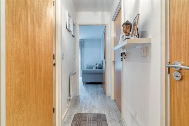 Sandpiper Close-3.jpg