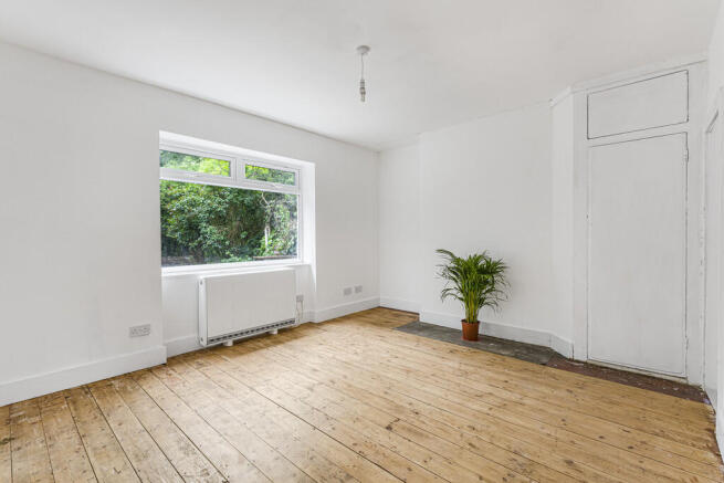 The Cottage, Lower Marsh Lane photo 4