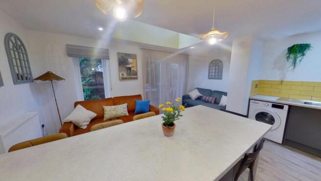 191-North-Sherwood-Street-NG1-09252026_095746