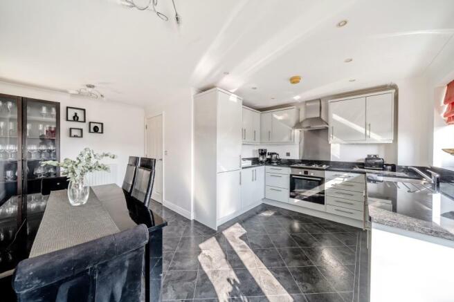 Kitchen/Dining