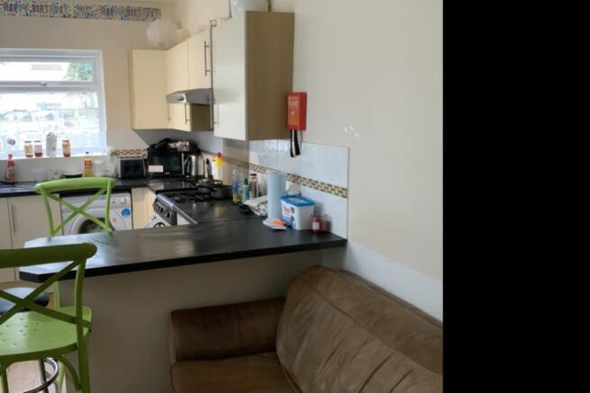 7. Lounge Kitchen