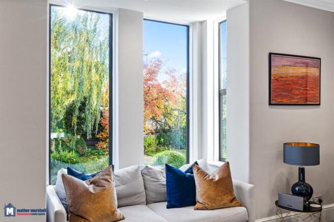 Lounge Bay Window