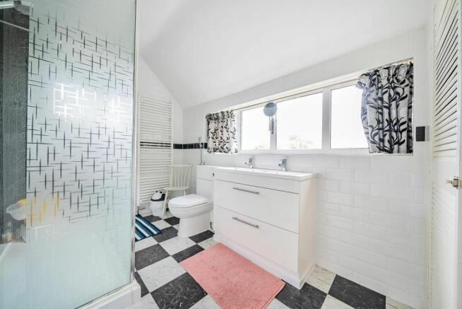 Family Shower Room