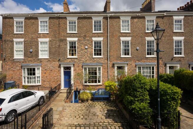 2 South Parade