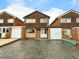 6, Kenilworth Close, Radcliffe M26 4HJ