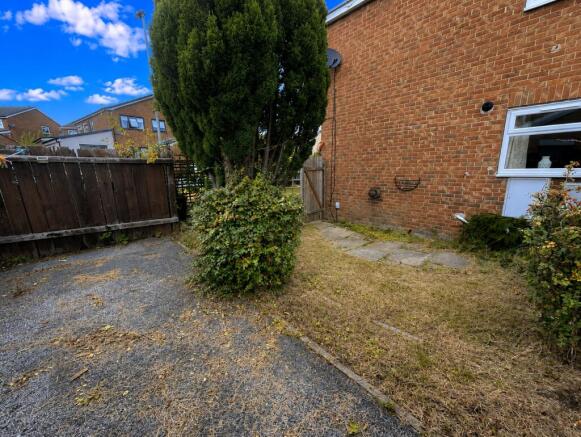 2 bed Terraced for sale Image 12
