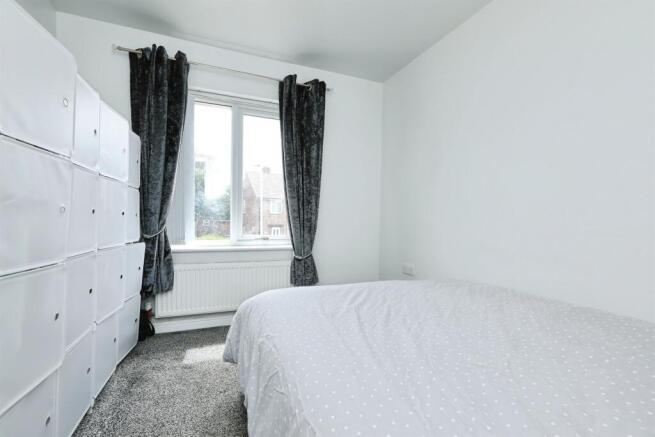 3 bed Semi-Detached for sale Image 8