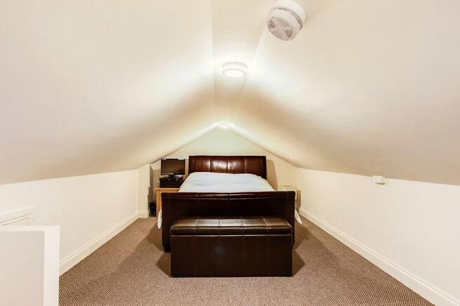 ROOM 1