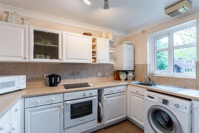 9 Rathbone Park-001.JPG