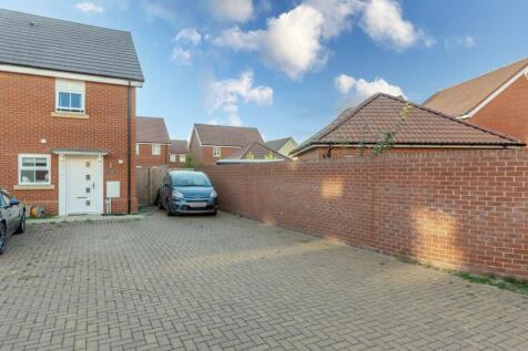 Lancaster Road, Attleborough