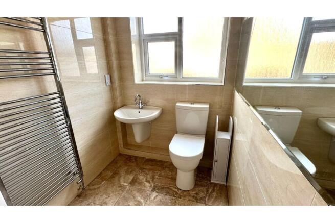 2 bed Semi-Detached Bungalow for sale Image 10