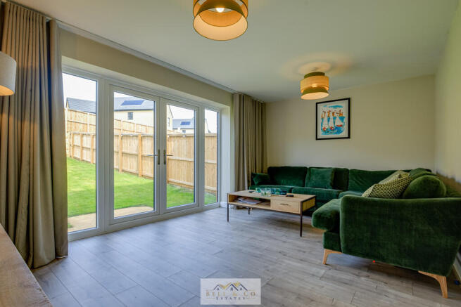 4 bed Semi-Detached for sale Image 7