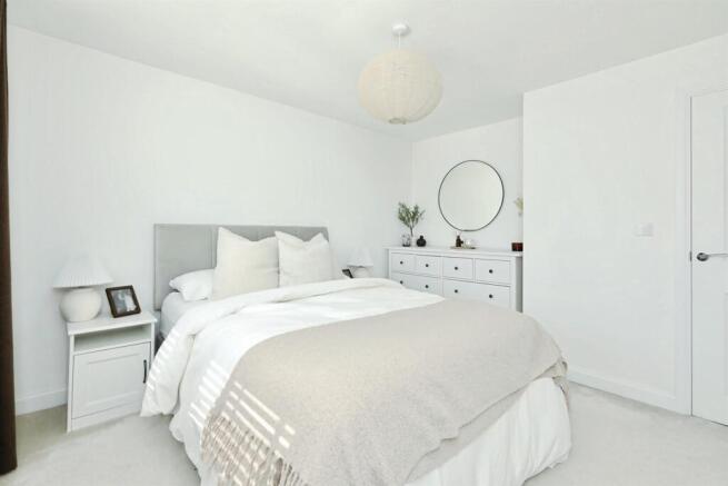 4 bed Detached for sale Image 10
