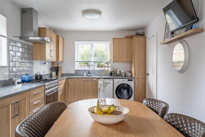 3 bed Detached for sale Image 8