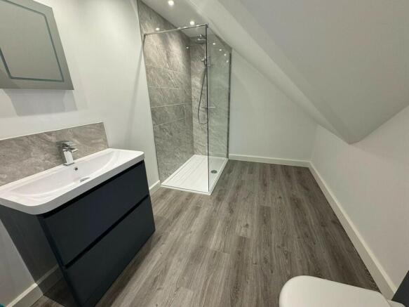 En Suite Bedroom ...