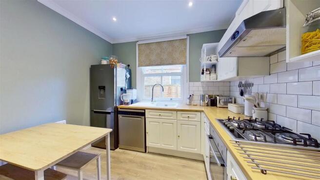 Penwith-Road-Earlsfield-SW18-08252021_170511.jpg