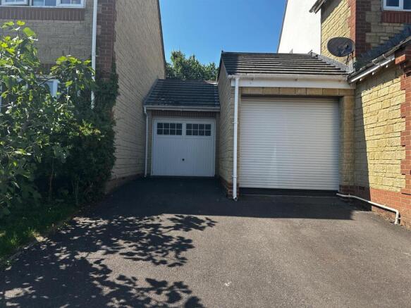 garage.jpg