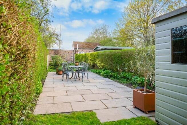 2 bed Terraced for sale Image 11