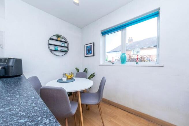 2 bed Terraced for sale Image 7