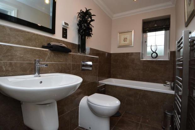 Ensuite