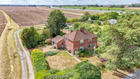 2 Towlers Cottages, Mill Road, Wiggenhall St. Germans, King's Lynn, Norfolk, PE34 3HH