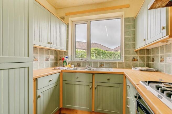 3 bed Semi-Detached for sale Image 8