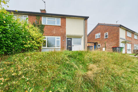 26 Wellswood Avenue, Ketley Bank, Telford, Shropshire TF2 0BD