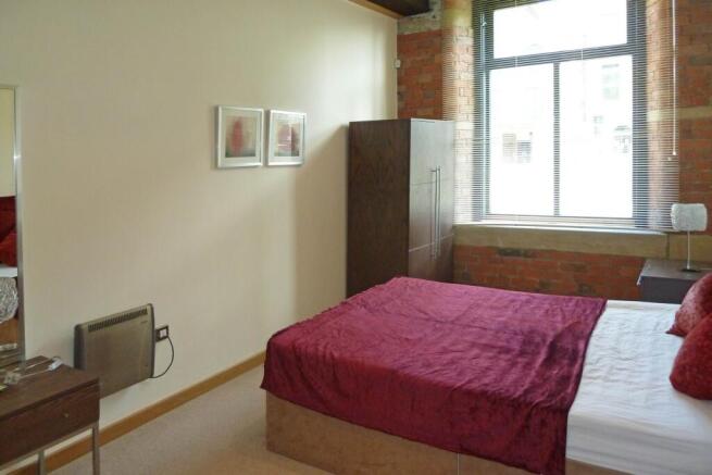 2 bed Flat for sale Image 4