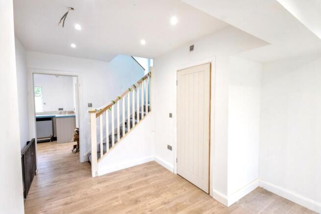 4 bed Semi-Detached for sale Image 4