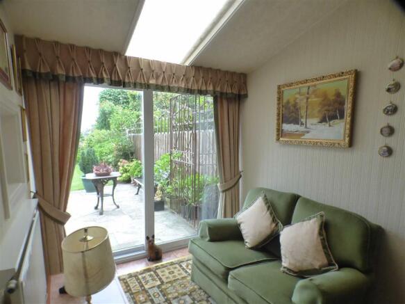 GARDEN ROOM