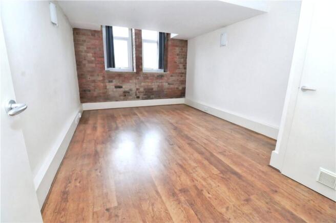 1 bed Apartment for sale Image 4