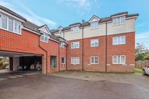 10, 265 West Dene Court, Warsash Road, Locks Heath, Southampton SO31 9NB