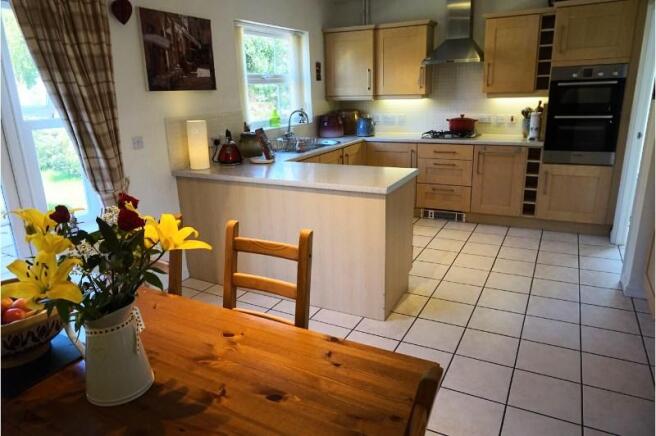 Kitchen / Breakfast