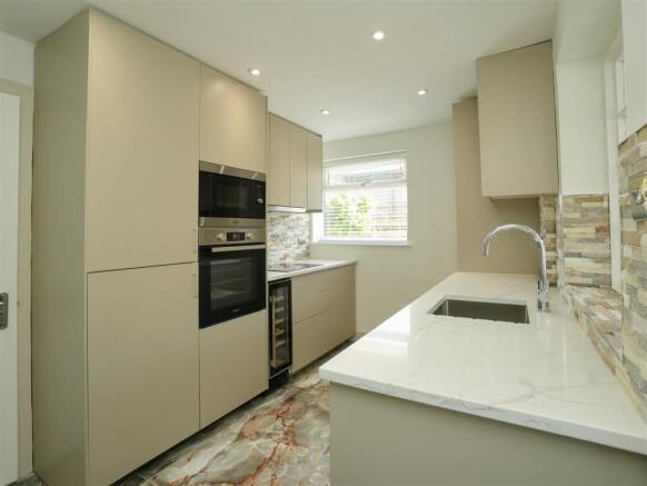 2 bed Semi-Detached Bungalow for sale Image 2