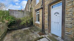 41, Whiteley Street, Milnsbridge, Huddersfield HD3 4LT