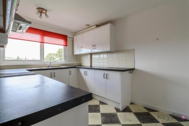 3 bed Maisonette to rent Image 5