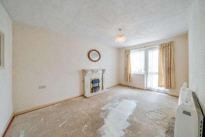2 bed Ground Flat for sale Image 5