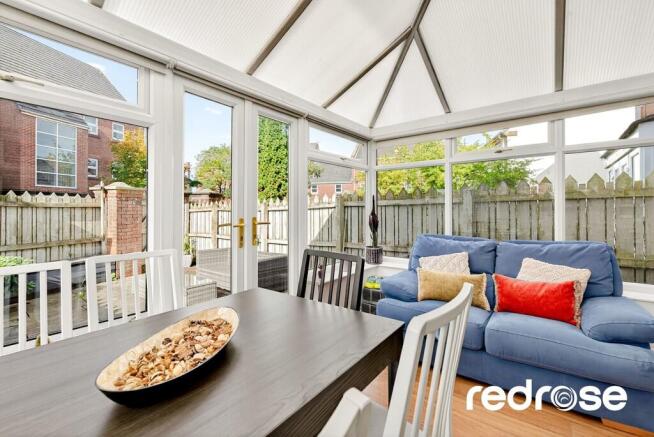 web_32 Main St-20...