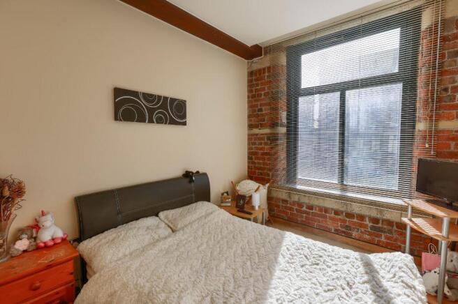 2 bed Apartment for sale Image 6