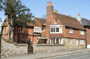 41a Tudor Cottage, High Street, Haslemere GU27 2JY