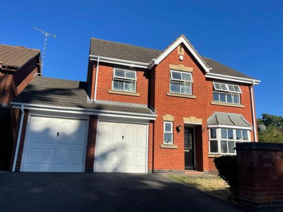 8 bed Room - STUDENT House Share to rent Wych Elm