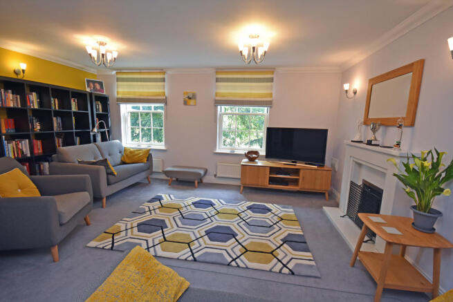 First floor loung...