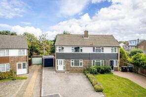 13, Fern Close, Warlingham CR6 9SQ