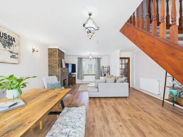 CAM03519G0-PR0242...