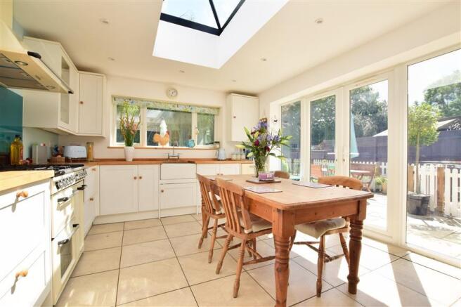 Kitchen/Breakfast Area