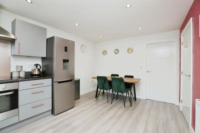 Kitchen/Dining Room