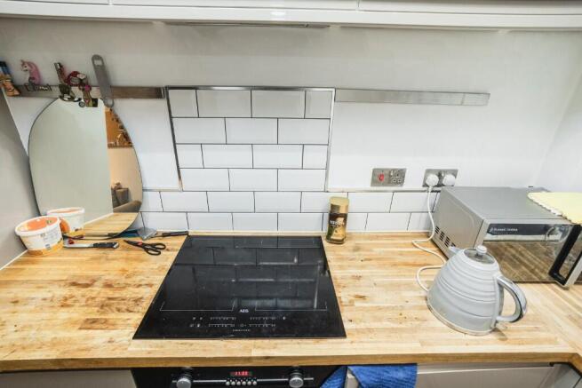 1 bed Flat for sale Image 6
