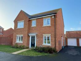 60, Damson Way, Alcester B50 4NB