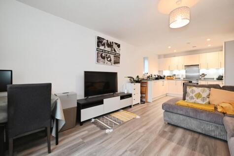 Lockhart Drive, Wokingham, Berkshire, RG40