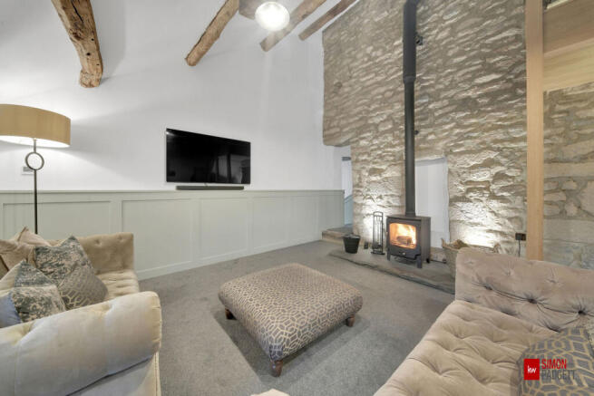 4 bed Semi-Detached for sale Image 4